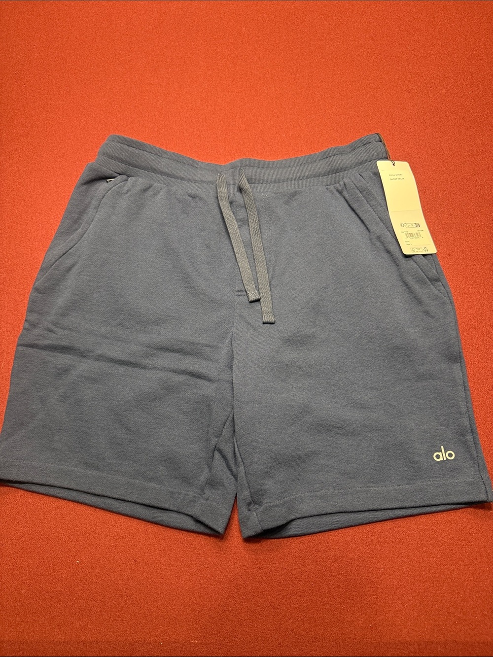 ALO Yoga Men's Athletic CHILL SHORT NWT. ***never worn***